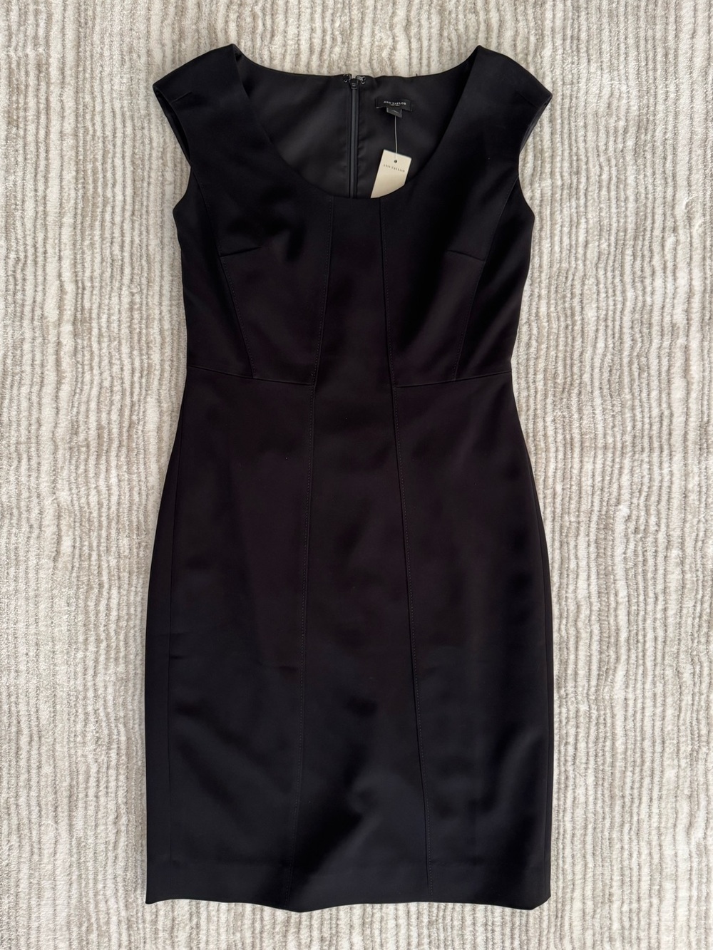 NWT Ann Taylor Black Stretch Sheath Dress Size 0 Cap Sleeve Career Cocktail LBD